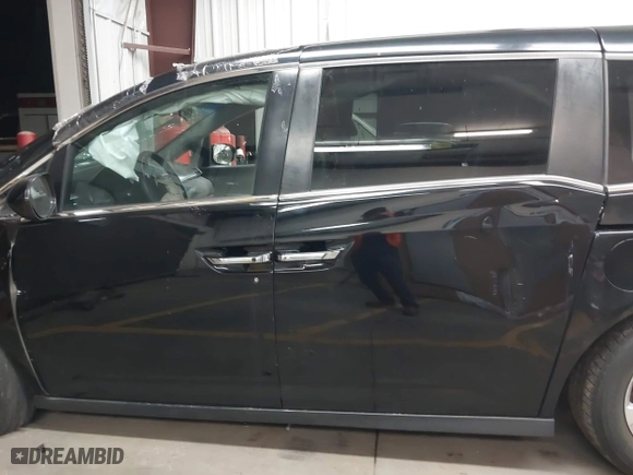 2016 Honda Odyssey SE with VIN 5FNRL5H35GB027278, listed as a IAAI auction lot 41900881 with 1 mi miles. Bid and sale history available at carsss.com. Image 14.