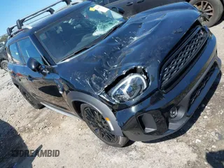 2024 MINI Countryman Cooper S with VIN WMZ53BR08R3S33762, listed as a IAAI auction lot 41845320 with 5,509 mi miles. Bid and sale history available at carsss.com. Image 1.