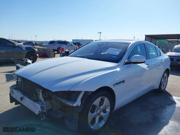 2018 Jaguar XE 25t with VIN SAJAR4FXXJCP31218, listed as a IAAI auction lot 41406848 with 117,538 mi miles. Bid and sale history available at carsss.com. Image 20.