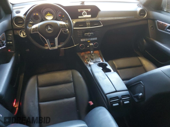 2012 Mercedes-Benz C 250 Sport с VIN WDDGF4HBXCR221640, выставлен на аукционе Copart как лот 62794345 с пробегом 85 561 миль миль и Чистый • Clean title. История ставок и продаж доступна на DreamBid. Изображение 8.