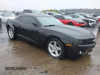 2012 Chevrolet Camaro 1LT z VIN 2G1FB1E38C9186564, wystawiony jako IAAI lot #41556169 z przebiegiem 141 797 mil mil oraz . Historia ofert i sprzedaży dostępna na DreamBid. Obrazek 1.
