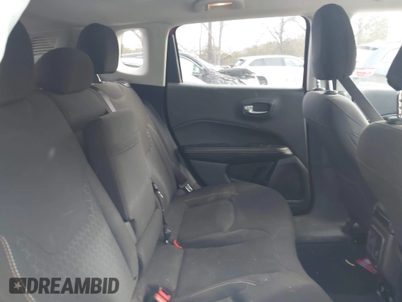 2019 Jeep Compass Sport с VIN 3C4NJCAB6KT726438, выставлен на аукционе IAAI как лот 41459110 с пробегом 125 000 миль миль и . История ставок и продаж доступна на DreamBid. Изображение 8.