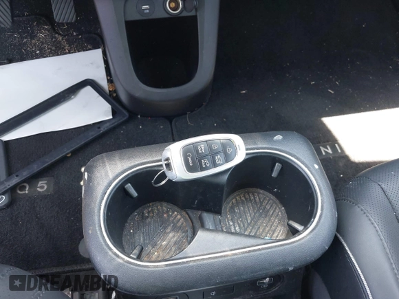 2022 Hyundai Ioniq 5 SEL with VIN KM8KN4AE6NU061618, listed as a IAAI auction lot 42609674 with 72,323 mi miles and . Bid and sale history available at DreamBid. Image 11.