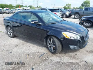 2011 Volvo C70 with VIN YV1672MC7BJ116194, listed as a IAAI auction lot 42851071 with 94,976 mi miles and . Bid and sale history available at DreamBid. Image 1.