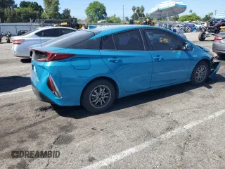 2017 Toyota Prius Plus z VIN JTDKARFP8H3010638, wystawiony jako Copart lot #61022955 z przebiegiem 131 418 mil mil oraz Szkoda całkowita • Salvage title. Historia ofert i sprzedaży dostępna na DreamBid. Obrazek 3.