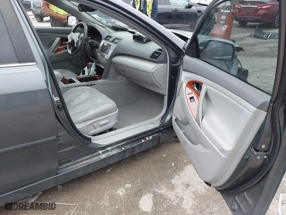 2011 Toyota Camry LE with VIN 4T1BK3EK4BU613731, listed as a IAAI auction lot 41544354 with 172,822 mi miles. Bid and sale history available at carsss.com. Image 5.