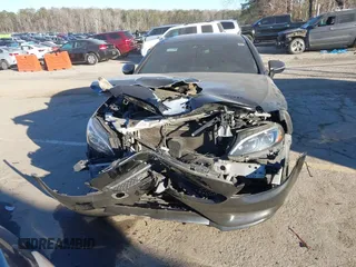 2018 Mercedes-Benz C 300 с VIN WDDWJ4KB8JF700558, выставлен на аукционе IAAI как лот 41335869 с пробегом 132 000 миль миль и . История ставок и продаж доступна на DreamBid. Изображение 6.