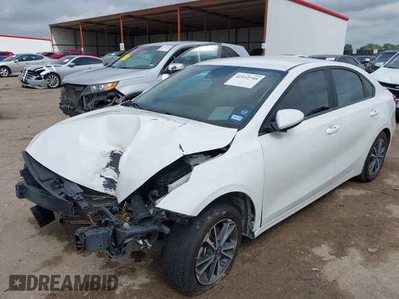 2023 Kia Forte LXS z VIN 3KPF24AD7PE686469, wystawiony jako IAAI lot #42112744 z przebiegiem 103 937 mil mil oraz . Historia ofert i sprzedaży dostępna na DreamBid. Obrazek 17.