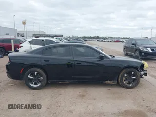 2023 Dodge Charger SXT z VIN 2C3CDXBG6PH656928, wystawiony jako IAAI lot #42027238 z przebiegiem 29 921 mil mil oraz . Historia ofert i sprzedaży dostępna na DreamBid. Obrazek 14.