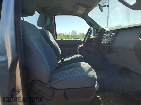 2012 Ford F-250 XL with VIN 1FTBF2B64CEA04600, listed as a Copart auction lot 54930025 with 127,925 mi miles and Salvage title. Bid and sale history available at DreamBid. Image 10.