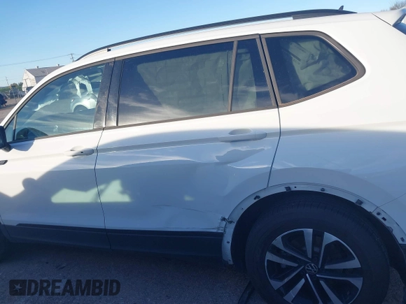 2024 Volkswagen Tiguan S with VIN 3VVRB7AX7RM041291, listed as a IAAI auction lot 41793818 with 24,004 mi miles and . Bid and sale history available at DreamBid. Image 14.