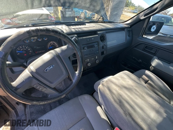 2013 Ford F-150 XL with VIN 1FTMF1CM7DFE09796, listed as a Copart auction lot 83859124 with 67,872 mi miles and Clean title. Bid and sale history available at DreamBid. Image 9.