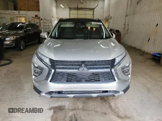 2022 Mitsubishi Eclipse Cross SE z VIN JA4ATWAA0NZ002477, wystawiony jako Copart lot #52384025 z przebiegiem 102 441 mil mil oraz Szkoda całkowita • Salvage title. Historia ofert i sprzedaży dostępna na DreamBid. Obrazek 5.