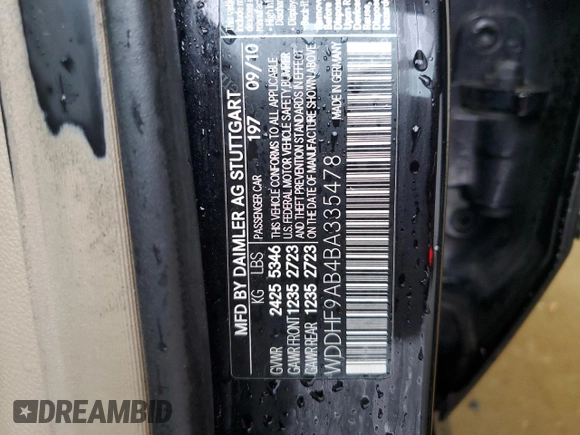 2011 Mercedes-Benz E 550 Luxury with VIN WDDHF9AB4BA335478, listed as a Copart auction lot 44942135 with 235,581 mi miles and Salvage title. Bid and sale history available at DreamBid. Image 14.