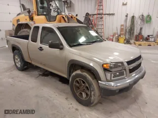 2004 Chevrolet Colorado LS Z85 with VIN 1GCDT196748182289, listed as a IAAI auction lot 41981385 with 137,694 mi miles. Bid and sale history available at carsss.com. Image 1.