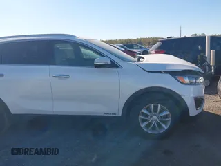 2016 Kia Sorento LX with VIN 5XYPGDA50GG136693, listed as a IAAI auction lot 40649800 with 67,281 mi miles. Bid and sale history available at carsss.com. Image 14.