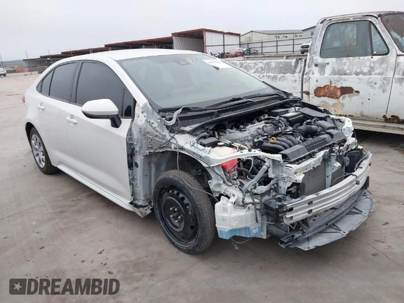 2020 Toyota Corolla LE with VIN JTDEPRAE7LJ073655, listed as a IAAI auction lot 41517910 with 83,251 mi miles. Bid and sale history available at carsss.com. Image 1.