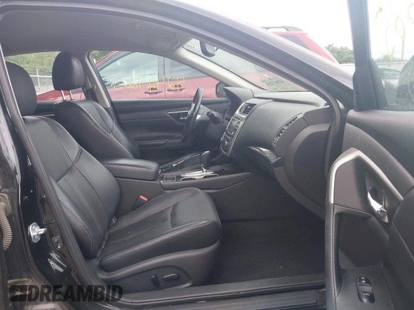 2017 Nissan Altima SV with VIN 1N4AL3APXHC165109, listed as a IAAI auction lot 42447225 with 202,185 mi miles and . Bid and sale history available at DreamBid. Image 5.