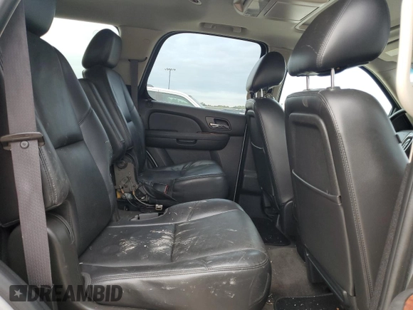 2014 Chevrolet Tahoe LTZ z VIN 1GNSCCE08ER159286, wystawiony jako Copart lot #80336434 z przebiegiem 182 643 mil mil oraz Szkoda całkowita • Salvage title. Historia ofert i sprzedaży dostępna na DreamBid. Obrazek 10.