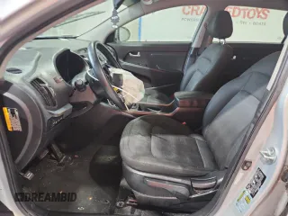 2013 Kia Sportage LX z VIN KNDPBCA24D7443677, wystawiony jako Copart lot #58478685 z przebiegiem 293 092 mil mil oraz Szkoda całkowita • Salvage title. Historia ofert i sprzedaży dostępna na DreamBid. Obrazek 7.