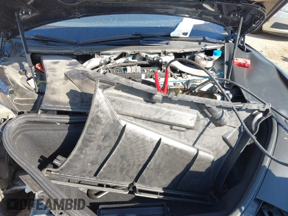 2018 Tesla Model S 75D with VIN 5YJSA1E49JF294699, listed as a IAAI auction lot 41567770 with 34,644 mi miles and . Bid and sale history available at DreamBid. Image 10.