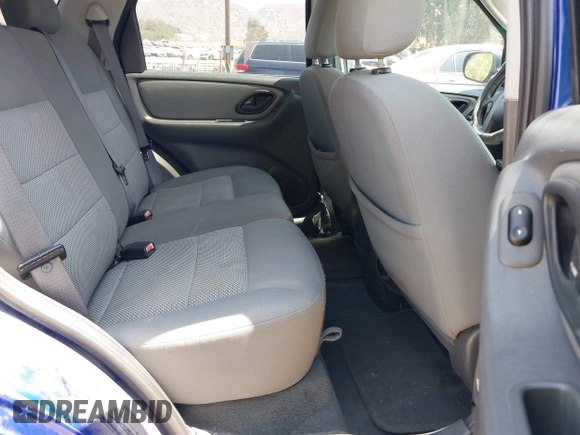 2006 Ford Escape XLT z VIN 1FMYU03146KB77722, wystawiony jako IAAI lot #42580276 z przebiegiem 135 660 mil mil oraz . Historia ofert i sprzedaży dostępna na DreamBid. Obrazek 8.