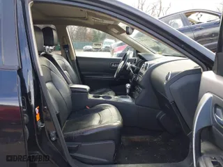2009 Nissan Rogue SL with VIN JN8AS58V29W443020, listed as a IAAI auction lot 41824308 with 184,596 mi miles. Bid and sale history available at carsss.com. Image 5.