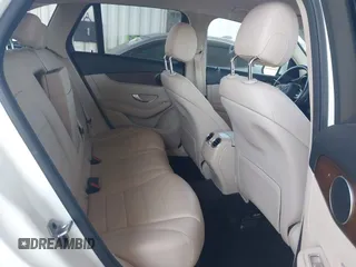2022 Mercedes-Benz GLC 300 with VIN W1N0G8DB2NG100453, listed as a IAAI auction lot 42066751 with 24,345 mi miles and . Bid and sale history available at DreamBid. Image 8.