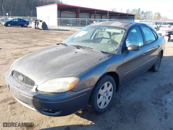 2005 Ford Taurus SE with VIN 1FAFP53U35A106161, listed as a IAAI auction lot 41743502 with 126580 miles. Bid and sale history available at carsss.com. Image 2.