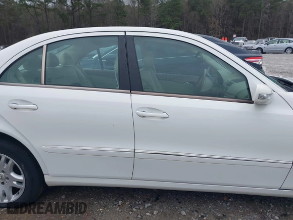 2004 Mercedes-Benz E 320 with VIN WDBUF65J14A578885, listed as a IAAI auction lot 41811682 with 217,672 mi miles and . Bid and sale history available at carsss.com. Image 13.