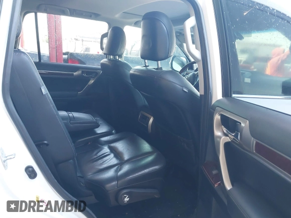 2015 Lexus GX 460 with VIN JTJBM7FX7F5116959, listed as a IAAI auction lot 41868186 with 249,402 mi miles and . Bid and sale history available at carsss.com. Image 8.