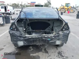 2014 Honda Civic Sedan LX with VIN 19XFB2F57EE253852, listed as a IAAI auction lot 42115504 with 83,599 mi miles. Bid and sale history available at carsss.com. Image 6.