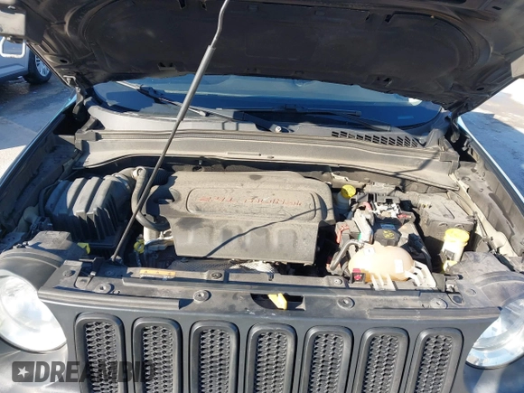 2016 Jeep Renegade Latitude with VIN ZACCJBBT5GPD91230, listed as a IAAI auction lot 41432869 with 101,437 mi miles and . Bid and sale history available at DreamBid. Image 10.