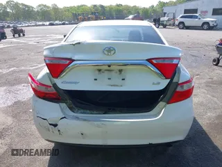 2015 Toyota Camry XLE z VIN 4T1BF1FK9FU874141, wystawiony jako IAAI lot #42025319 z przebiegiem 180 879 mil mil oraz . Historia ofert i sprzedaży dostępna na DreamBid. Obrazek 16.