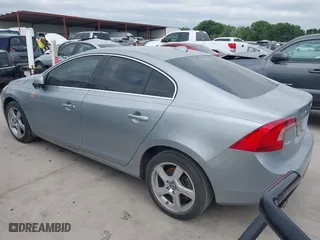 2013 Volvo S60 T5 Premier with VIN YV1612FSXD2181849, listed as a IAAI auction lot 42049239 with 114,367 mi miles. Bid and sale history available at carsss.com. Image 3.