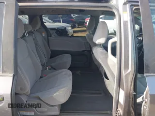 2019 Toyota Sienna LE Auto Access Seat with VIN 5TDKZ3DC4KS987948, listed as a IAAI auction lot 41225296 with 104,189 mi miles and . Bid and sale history available at DreamBid. Image 8.