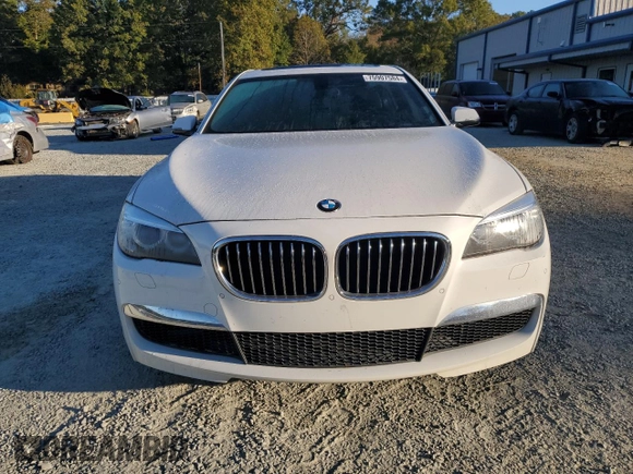 2015 BMW 7 Series 740Li with VIN WBAYE4C59FD139044, listed as a Copart auction lot 75907584 with 113,587 mi miles and Salvage Title. Bid and sale history available at DreamBid. Image 5.