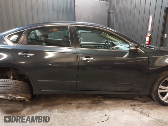 2016 Nissan Altima SL with VIN 1N4BL3AP6GC152571, listed as a IAAI auction lot 42355521 with 48,755 mi miles and . Bid and sale history available at DreamBid. Image 13.