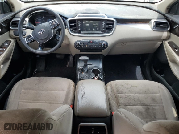 2017 Kia Sorento EX с VIN 5XYPH4A58HG315465, выставлен на аукционе Copart как лот 58380635 с пробегом 131 655 миль миль и Списание • Salvage title. История ставок и продаж доступна на DreamBid. Изображение 8.