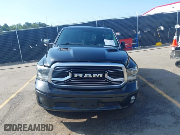 2018 Ram 1500 Limited z VIN 1C6RR6PT9JS193181, wystawiony jako IAAI lot #42133768 z przebiegiem 75 658 mil mil oraz . Historia ofert i sprzedaży dostępna na DreamBid. Obrazek 11.
