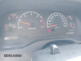 1998 Dodge Dakota SLT z VIN 1B7GL22X9WS620905, wystawiony jako IAAI lot #42388299 z przebiegiem 146 315 mil mil oraz . Historia ofert i sprzedaży dostępna na DreamBid. Obrazek 7.