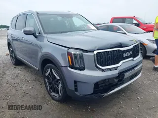 2023 Kia Telluride EX with VIN 5XYP34GC5PG408253, listed as a IAAI auction lot 42378304 with 35,375 mi miles and . Bid and sale history available at DreamBid. Image 1.