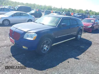 2005 Dodge Magnum R/T with VIN 2D4GZ58285H547255, listed as a IAAI auction lot 42229191 with 132,772 mi miles and . Bid and sale history available at carsss.com. Image 2.