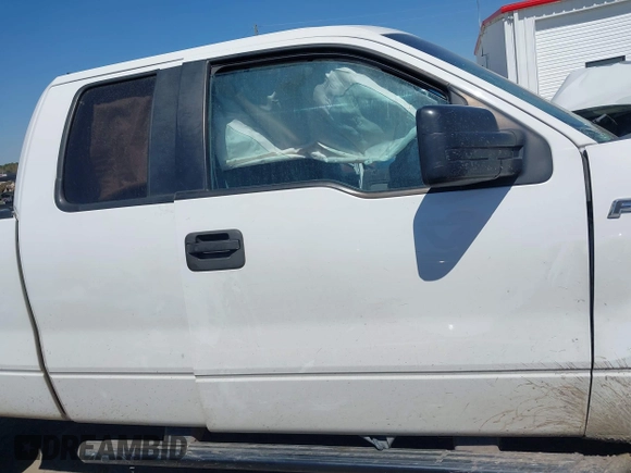 2013 Ford F-150 XL with VIN 1FTFX1EF1DFC28665, listed as a IAAI auction lot 41902238 with 124,474 mi miles. Bid and sale history available at carsss.com. Image 14.