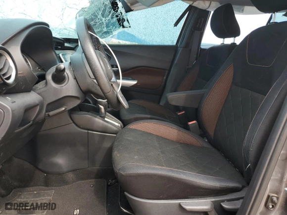 2018 Nissan Kicks SR with VIN 3N1CP5CU6JL509862, listed as a Copart auction lot 50445485 with 109,745 mi miles and Salvage Title. Bid and sale history available at carsss.com. Image 7.