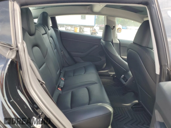 2023 Tesla Model 3 z VIN 5YJ3E1EA4PF559424, wystawiony jako Copart lot #55277575 z przebiegiem 59 886 mil mil oraz Szkoda całkowita • Salvage title. Historia ofert i sprzedaży dostępna na DreamBid. Obrazek 10.