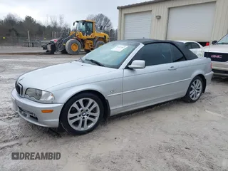 2001 BMW 3 Series 330Ci with VIN WBABS53451JU86036, listed as a IAAI auction lot 41427182 with 182,646 mi miles. Bid and sale history available at carsss.com. Image 2.