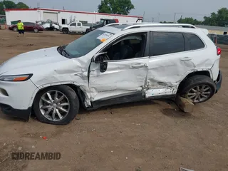 2018 Jeep Cherokee Limited с VIN 1C4PJMDB0JD598244, выставлен на аукционе IAAI как лот 42495342 с пробегом Не указан миль и . История ставок и продаж доступна на DreamBid. Изображение 6.