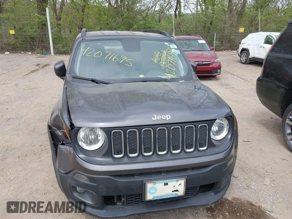 2018 Jeep Renegade Latitude with VIN ZACCJABB8JPJ55645, listed as a IAAI auction lot 42071695 with 124,067 mi miles. Bid and sale history available at carsss.com. Image 17.