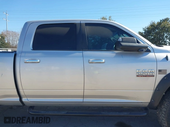 2015 Ram 2500 SLT with VIN 3C6UR5DL5FG664542, listed as a IAAI auction lot 41364516 with 161,984 mi miles. Bid and sale history available at carsss.com. Image 13.